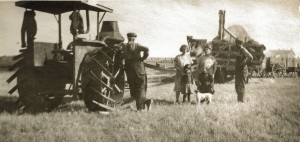 Threshing with Family Sm Fx 2